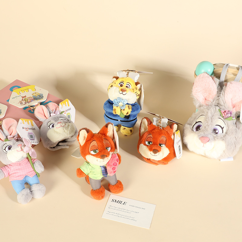 Disney-officially authorized Zootopia Spring Series Inspector Judy Nick Lightning Plush Pendant for fun details Picture