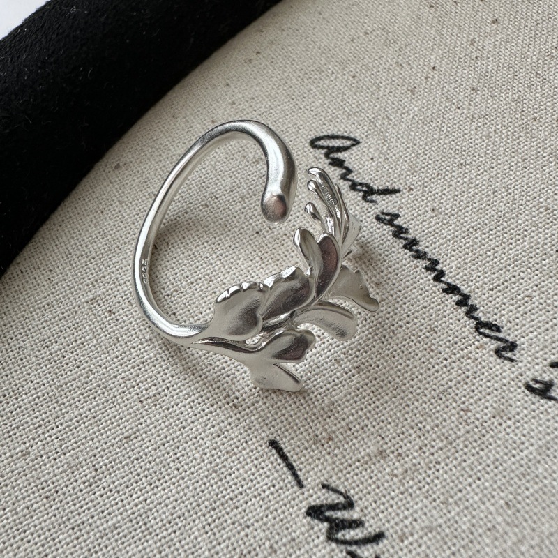 陶瓷工艺品实物图