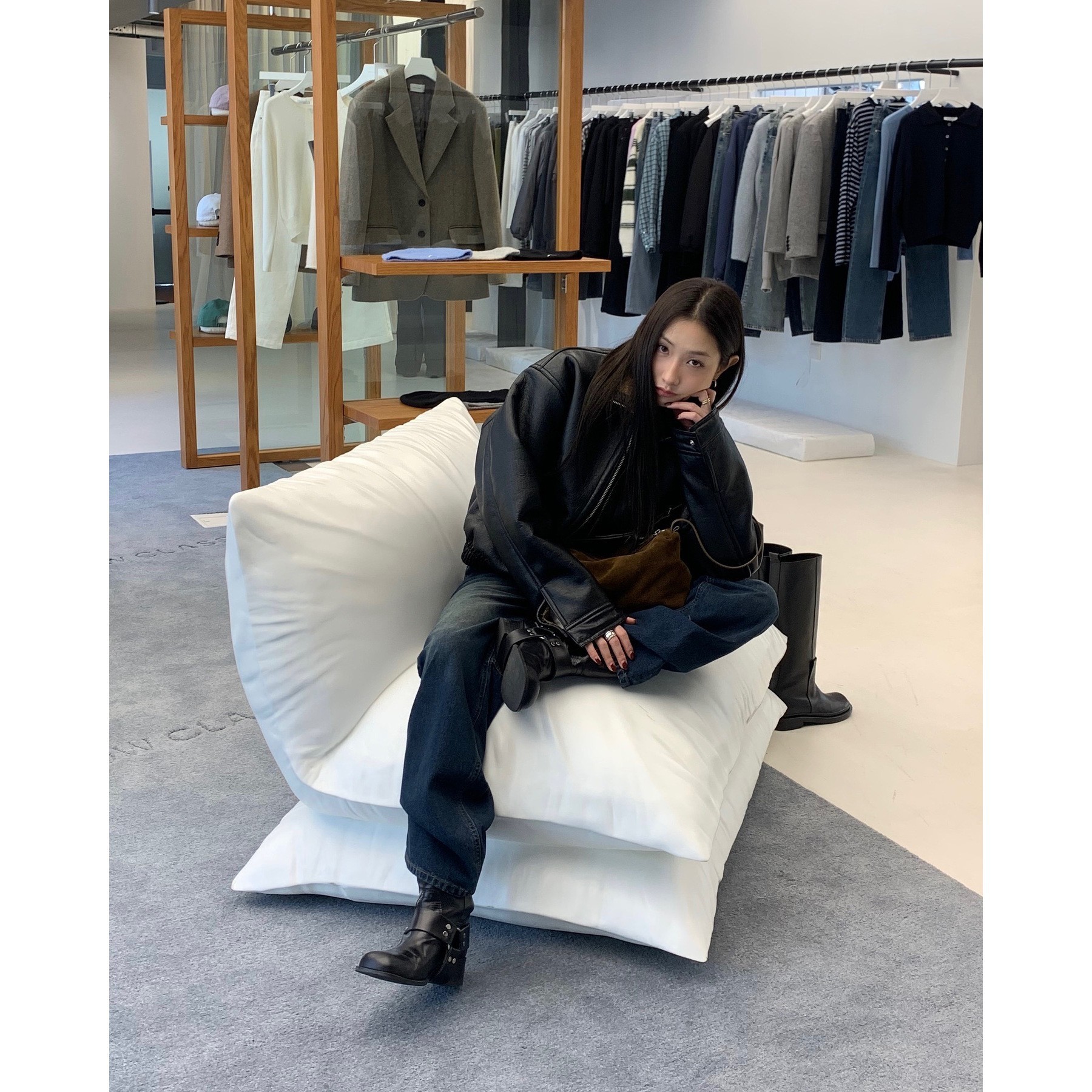 牛仔裤/带钻牛仔裤/牛仔裤阔腿/库存/牛仔短裤女细节图