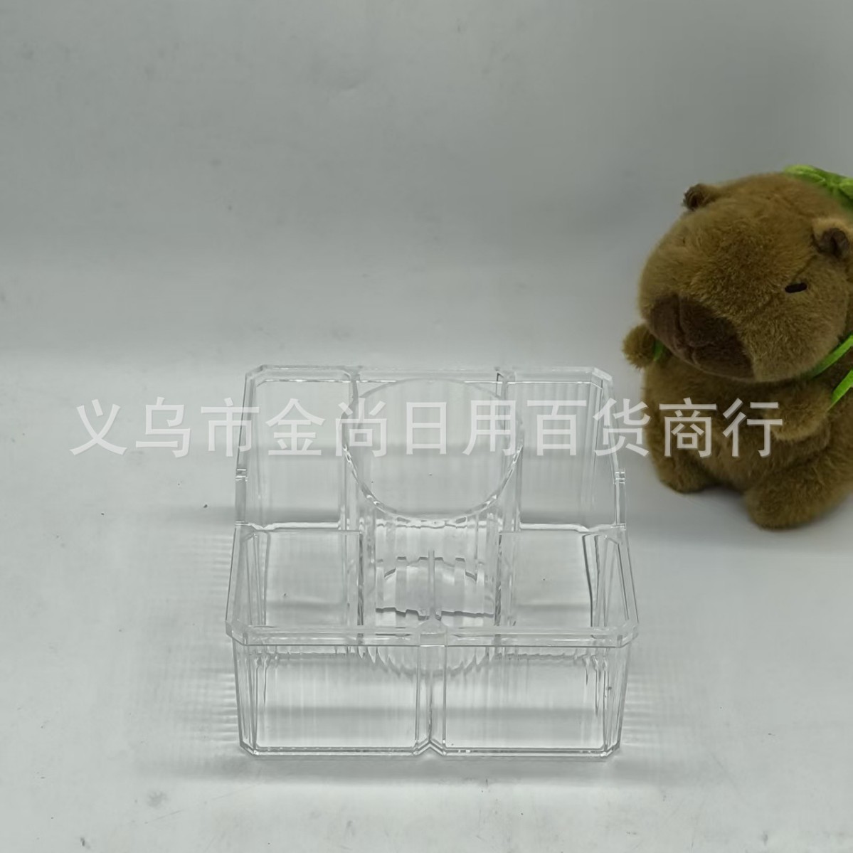 Light luxury transparent cosmetics storage box, desktop dressing table, skin care products, water ripple plastic large-capacity storage box Application Scenario