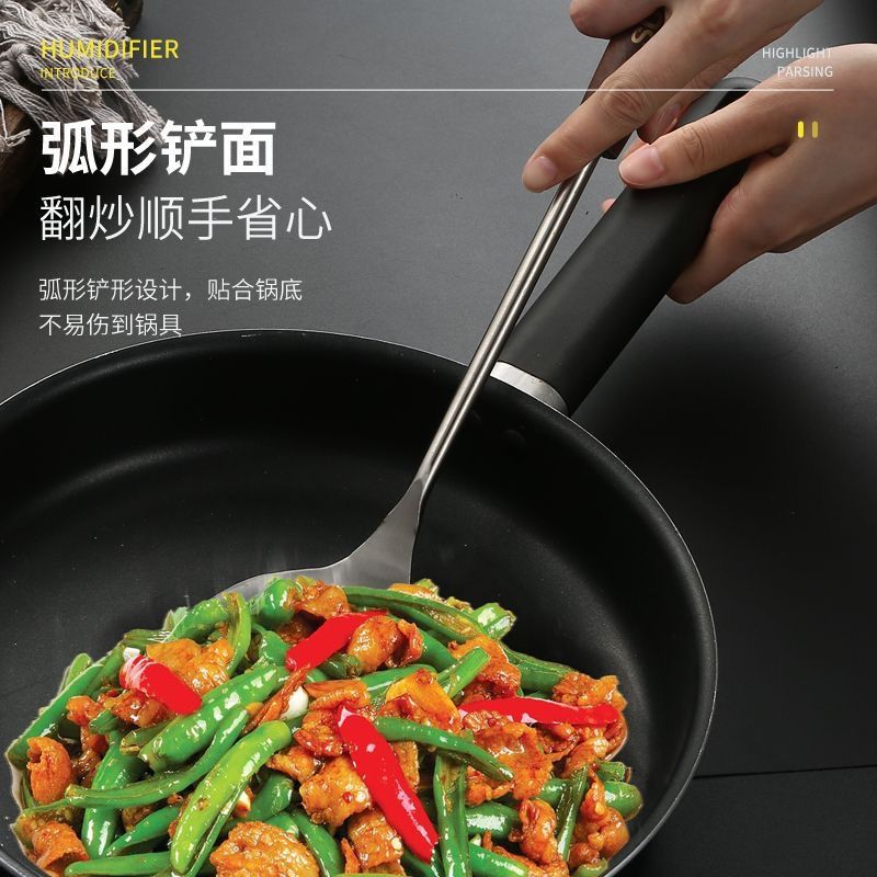 野营锅具实物图