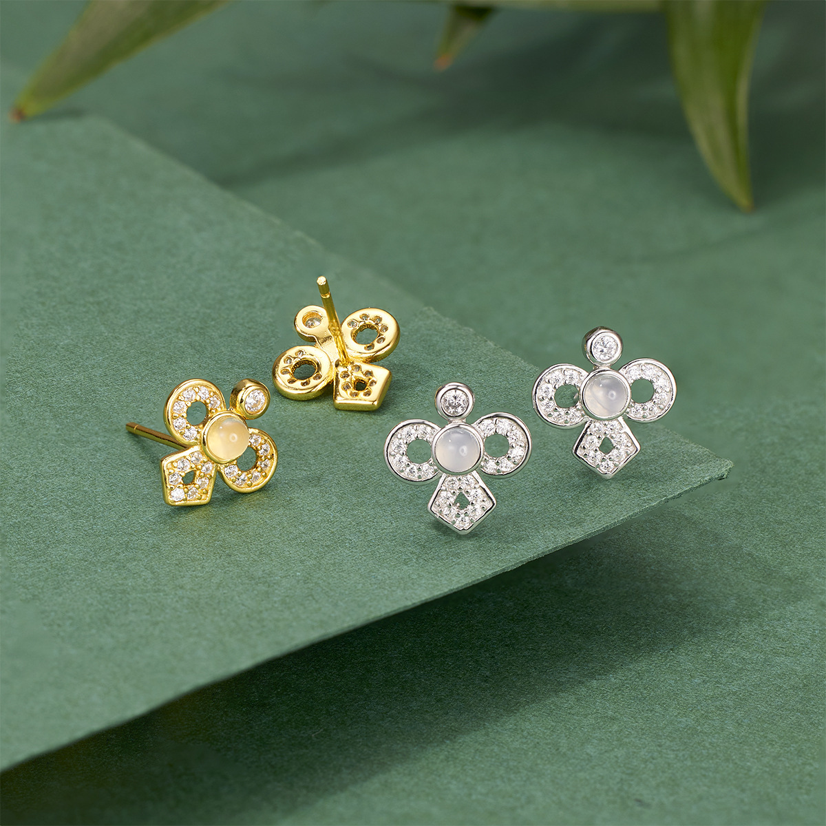 French-style stud earrings, exquisitely set with natural ice chalcedony and high ice green full diamond earrings details Picture
