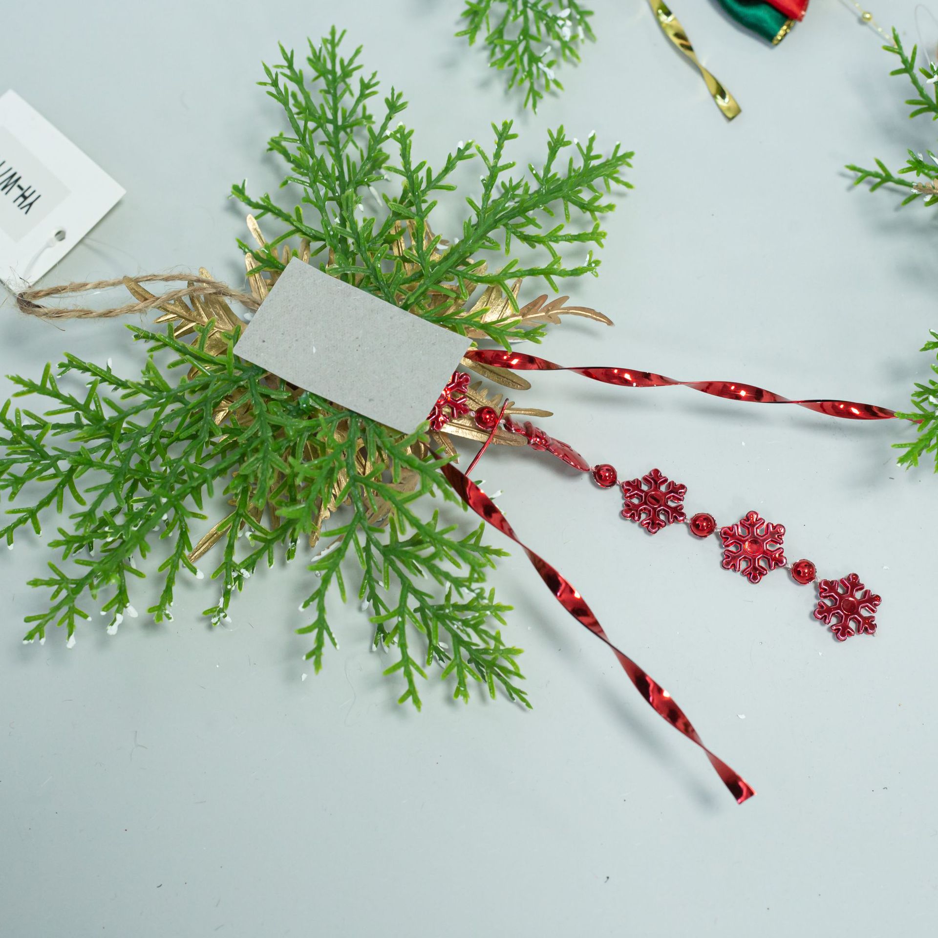 Decoración navideña ramo de flores sombreros navideños guirnaldas navideñas bolas navideñas colgantes navideños arreglos navideños conjuntos de suministros Application Scenario