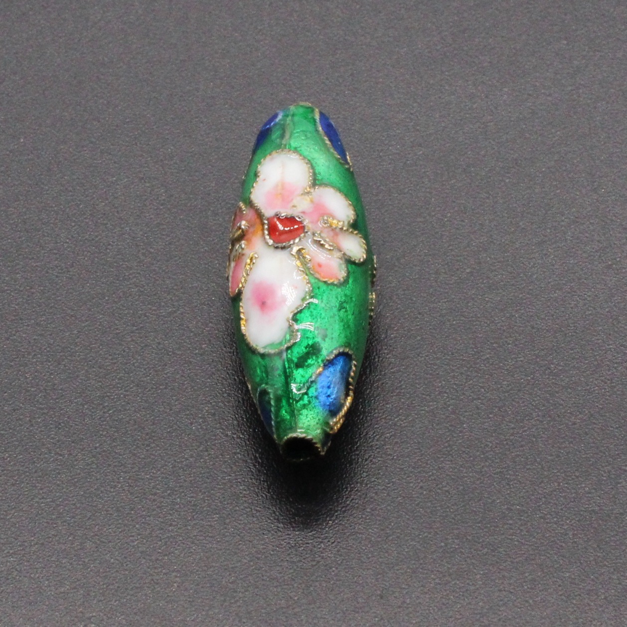 Traditional high-temperature enamel DIY jewelry accessories, cloisonne with beads, filigree, silver blue, 27*9 jujube pits Application Scenario