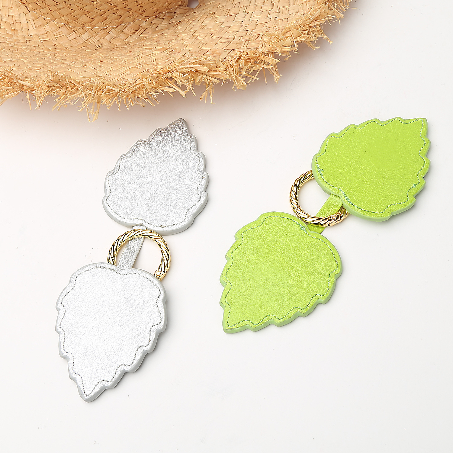 Leather magnet magnetic attraction travel sun hat clip, handbag hat clip, lifting backpack clip, magnet hat clip, straw hat clip details Picture