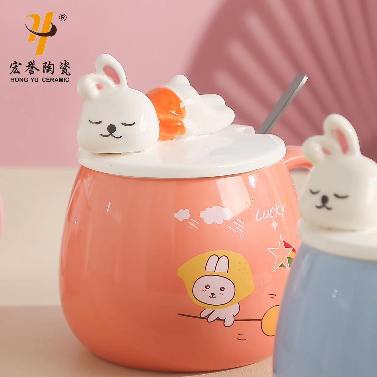 Cute rabbit cups, ceramic cups, high appearance level, couple mugs, creative embossed coffee cups with LIDS, milk cups Application Scenario