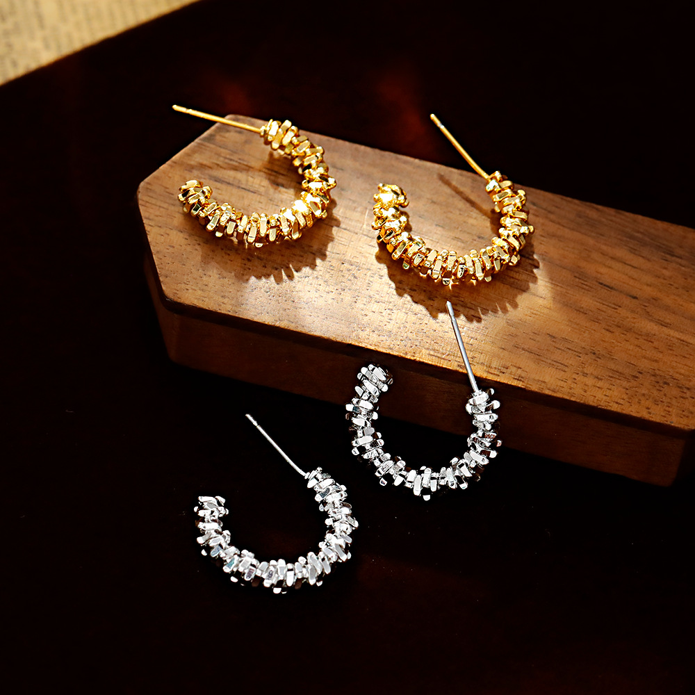 Hyacinth925 Silver needle and broken silver, high-end ring ear studs, Douyin hit round face earrings, niche design, simple earrings