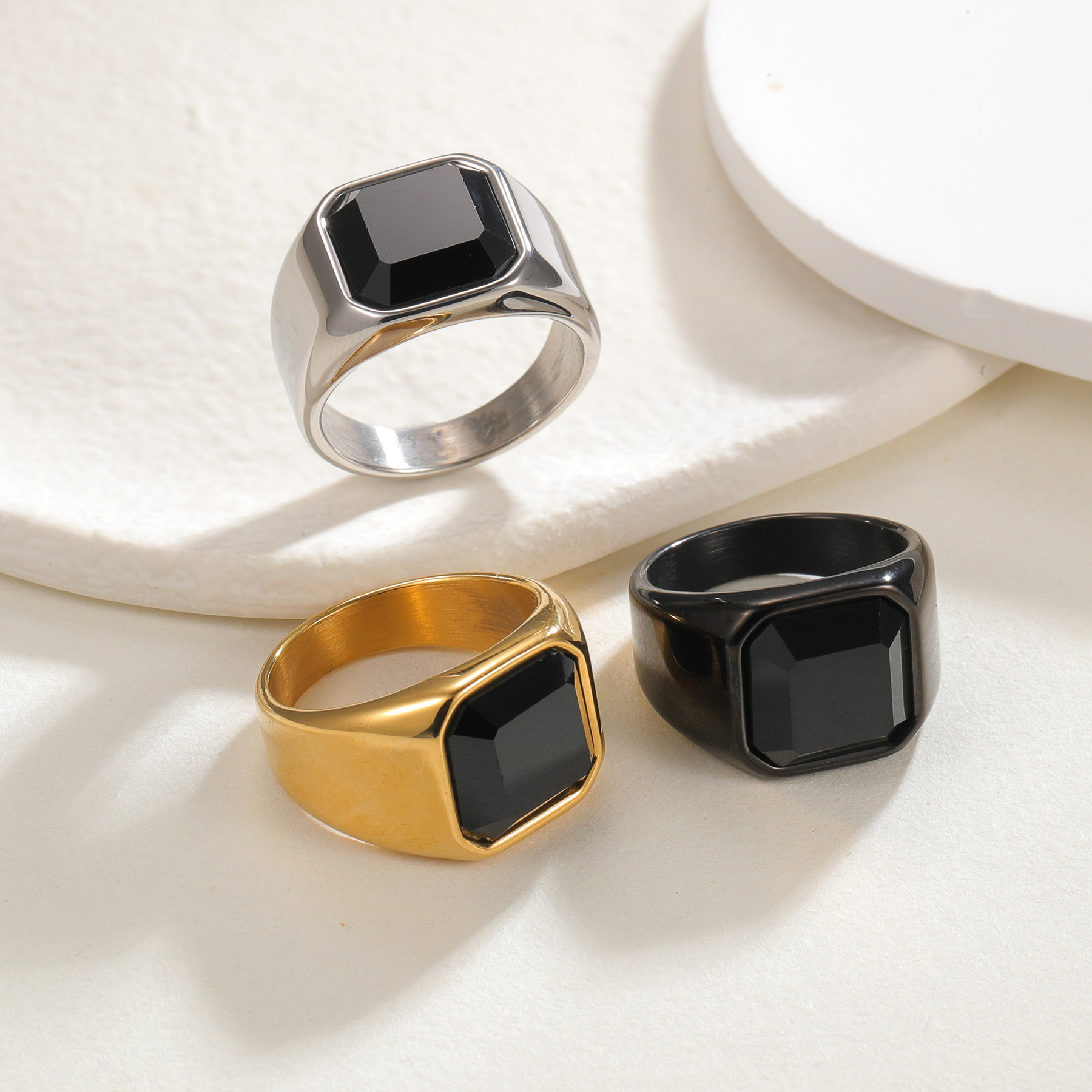 Cross-border new titanium steel jewelry inlaid with multi-color gemstones and cast rings, European and American trendy men's wedding rings Specification image