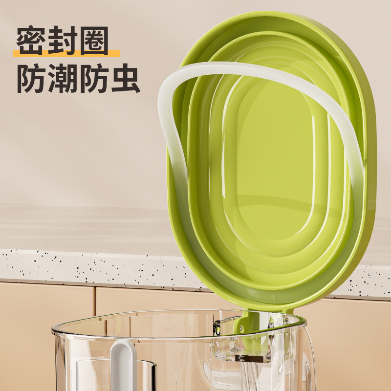 Ceramic seasoning box, salt shaker, plastic grinder, kitchenware seasoning jar, seasoning jar + grinder Application Scenario