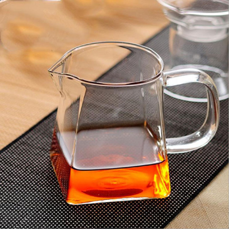 High borosilicate heat-resistant transparent glass fair cup tea separator, glass tea sea tea ceremony accessories, tea-water separation fair cup details Picture