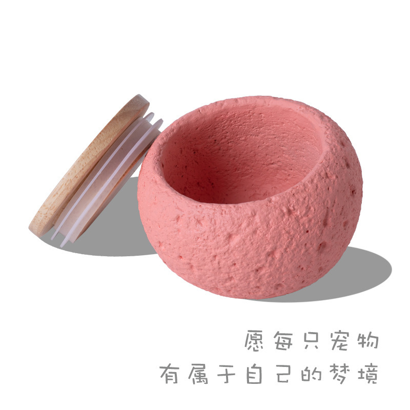 Pet funeral supplies: Six-color round urn with wooden lid and granular texture for pet ashes storage box Application Scenario