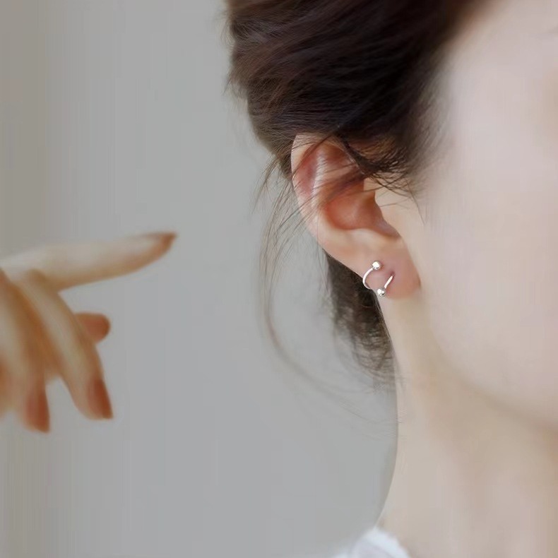 耳钉/四爪耳钉/饰品/ccb/耳钉合成锆石细节图