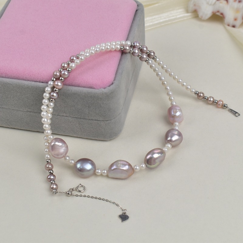 Natural freshwater Baroque irregular-shaped purple pearl necklace for women, light luxury, simple and versatile collarbone chain S925 silver neck chain Application Scenario
