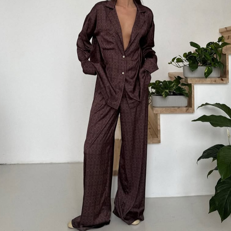 Brown satin comfortable and skin-friendly printed long-sleeved and long pants pajama set 2025 European and American autumn new home wear for women full figure