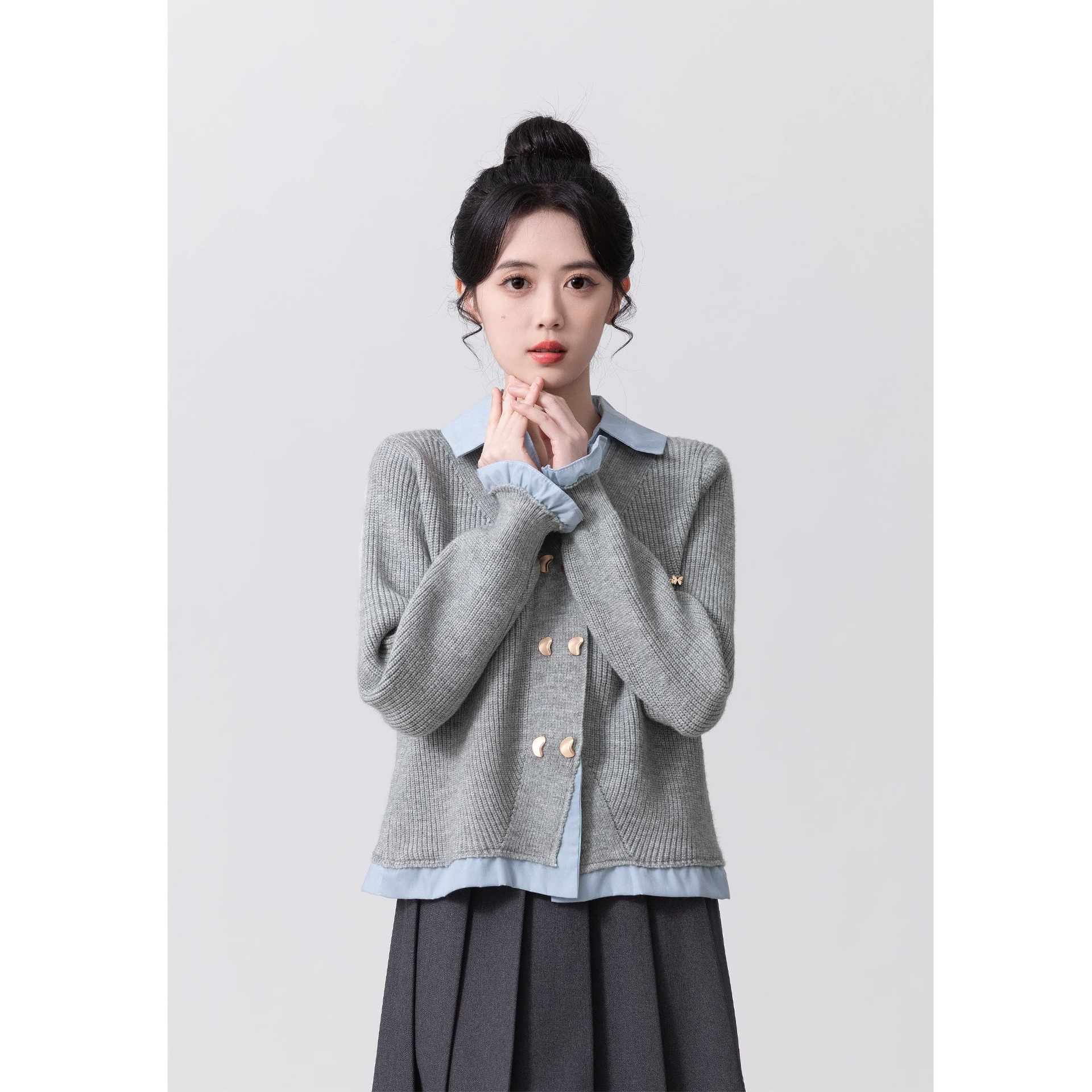 Two POLO neck sweaters for women's Spring and Autumn 2025 new style college style patchwork knitted cardigan jacket short top details Picture
