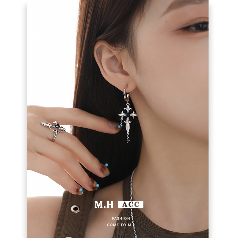 Retro Gothic dark night iris cross earrings, original design sense, European and American punk hip-hop exaggerated earrings for women Specification image