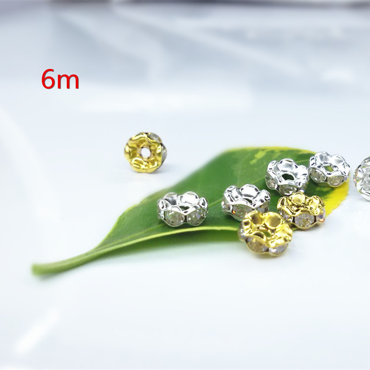 diy jewelry accessories: Flat edges, wavy edges, gold and silver plating, copper edges, diamond inlays, diamond rings, pearl and crystal bracelets, and beads details Picture