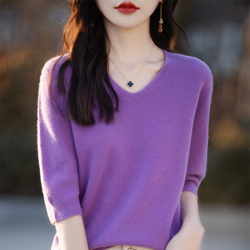 V-neck sweater, short-sleeved women's solid color half-sleeved loose pullover knitted base layer, Spring 25 new first-line ready-to-wear T-shirt details Picture