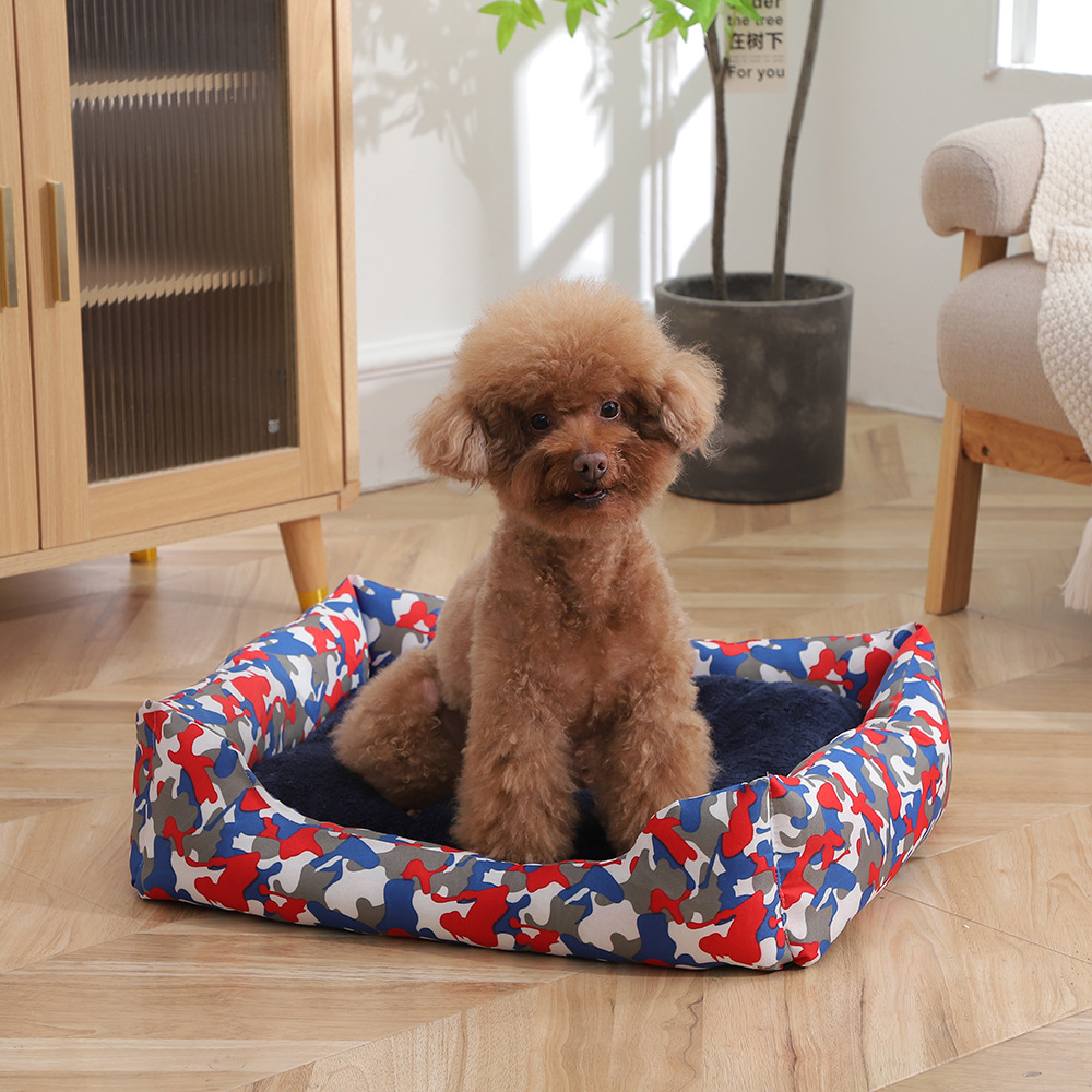 Camouflage PP cotton thickened pet dog bed, winter fleece thickened cat bed sleeping pad, anti-slip bottom filled thickened square pad
