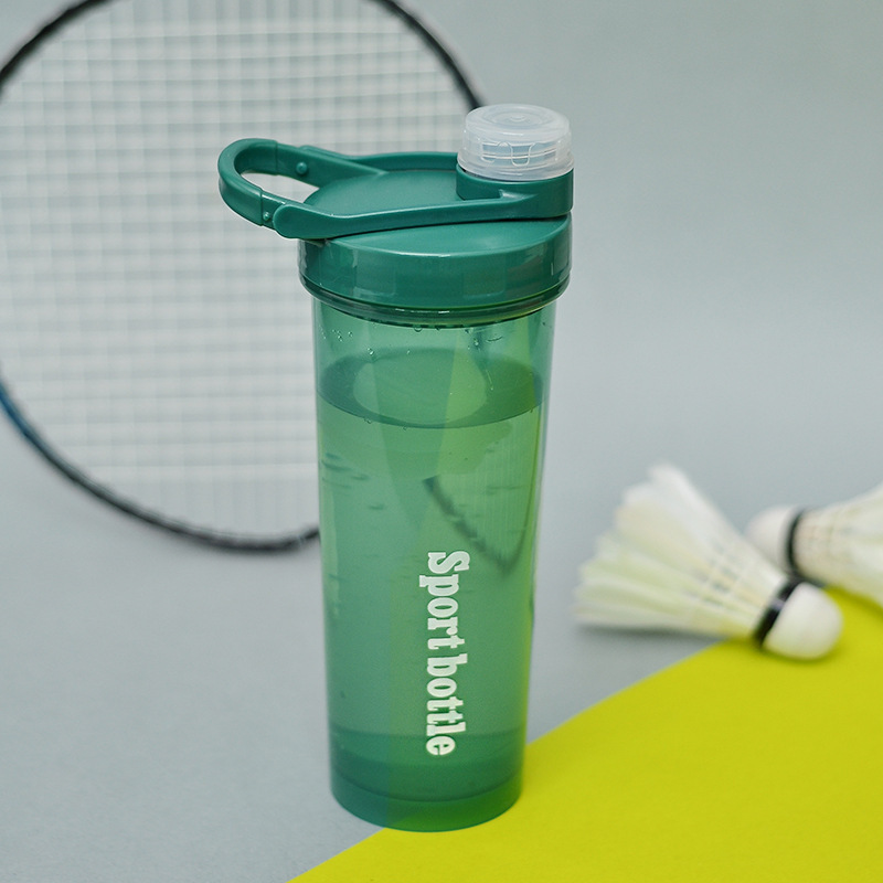 Plastic space shaker cup, portable outdoor travel cup, water bottle, juicer with tea strainer, fitness and sports water cup Application Scenario