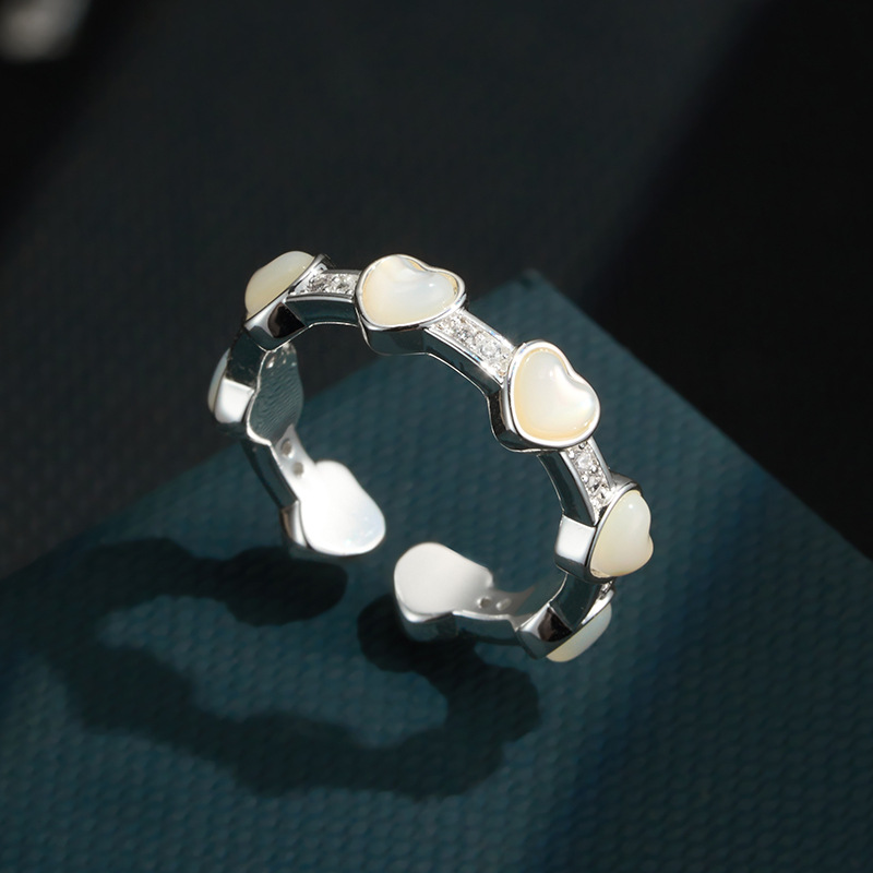 Factory direct supply of heart-shaped mother-of-pearl open ring, copper alloy inlaid with zirconium, light luxury, versatile and adjustable ring in stock for wholesale Application Scenario