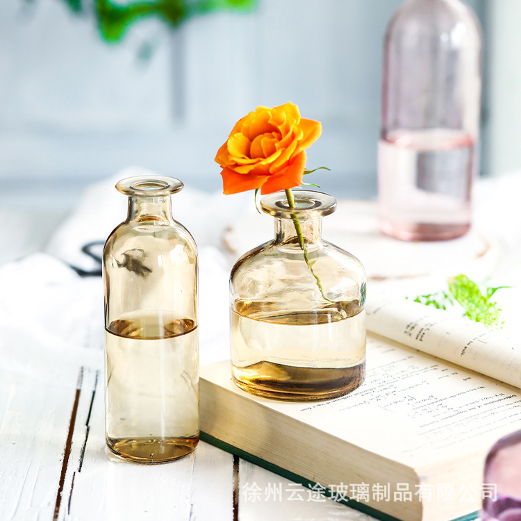 花瓶/家居装饰摆件/生态瓶/亚克力花瓶/陶瓷花瓶产品图
