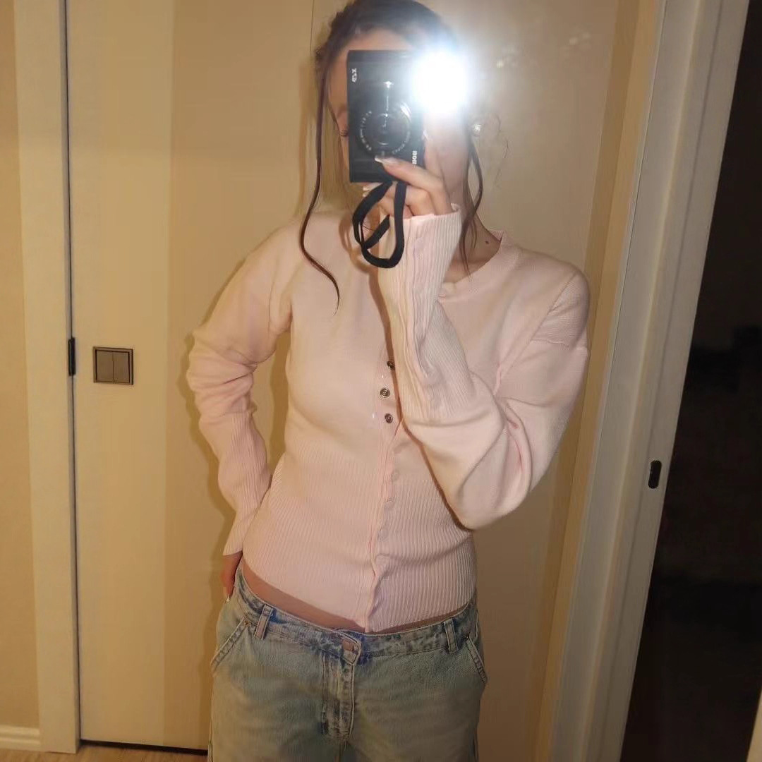 New French classic and elegant round-neck casual knitted cardigan sweater for women's trade in autumn and winter details Picture