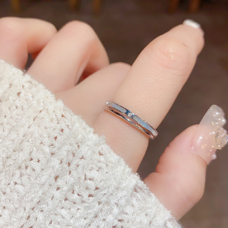 A niche design sense metal shell double-layer ring with adjustable opening, a personalized ring, a versatile accessory wholesale