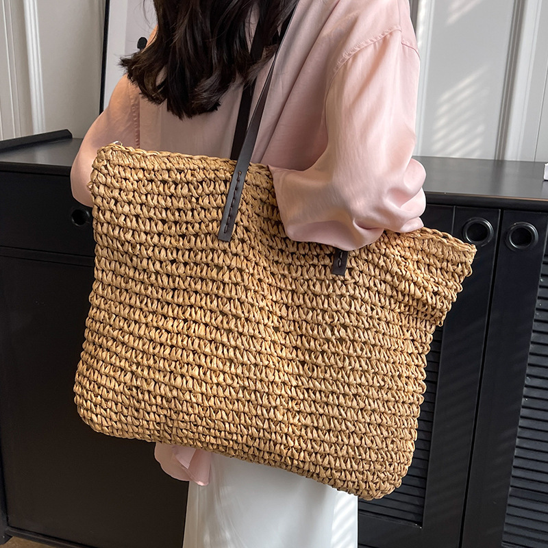 Bolso de paja transfronterizo bolso de playa bolso de hombro de gran capacidad tejido de una sola bolsa de hombro multifuncional bolso de paja de transporte urbano tote bolso de mano tejido a mano moda casual simple bolso de paja details Picture