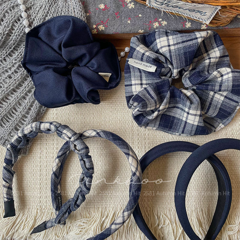 New Korean-style blue checkered large colon hair band, handcrafted bun hair band made of fabric for girls, high head top hair band, women's navy blue checkered solid color hair accessory, hair band bow style, girls' autumn and winter retro daily fashion headwear set details Picture