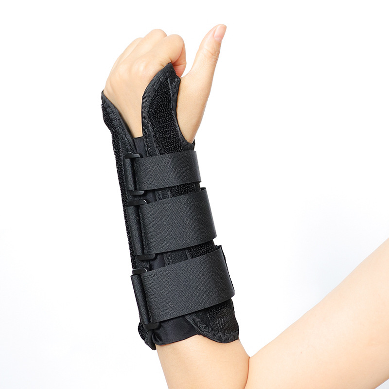 Cross-border Amazon wrist joint fixation strap, wrist fixation strap, steel plate wrist guard, wrist support, wrist bone fixation strap Application Scenario