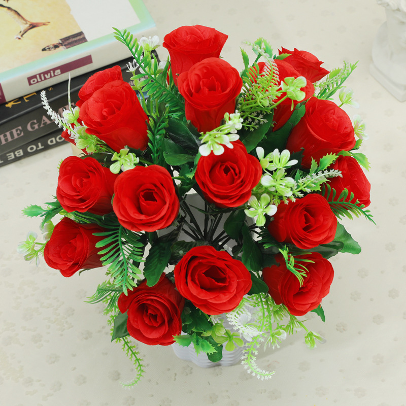 Artificial rose set of 18 pieces, affectionate roses, wet dance bouquet, living room decoration, silk flowers Application Scenario