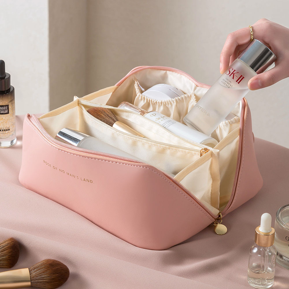 Popular multi-functional toiletries bag, ins storage bag, large capacity, waterproof, travel portable, high appearance level, simple makeup bag Application Scenario