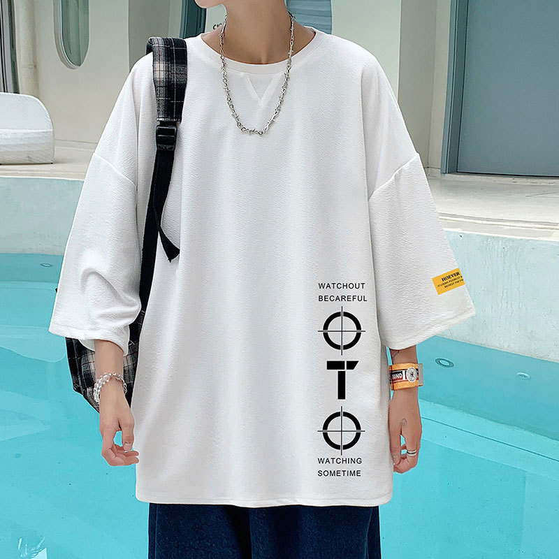 Summer trend: Three-quarter sleeve men's loose short-sleeved T-shirt with Korean-style loose short-sleeved tops for overweight and plus-size people. Five-quarter mid-sleeved top Application Scenario