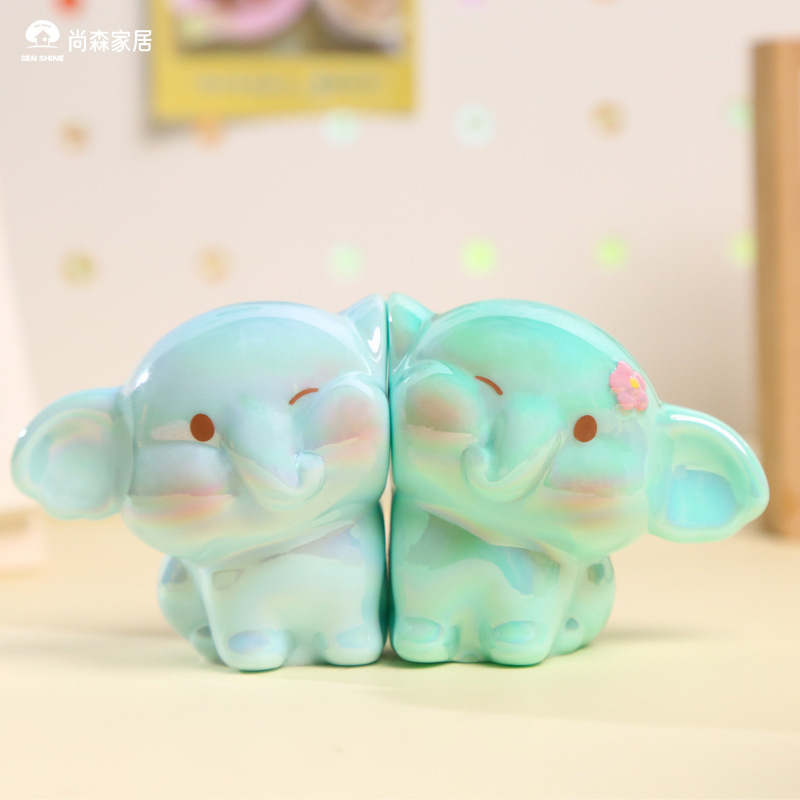 New factory direct sales of Aidi Tietie ornaments. Cute cartoon and good meaning home decoration and casual ornaments for women's Day details Picture