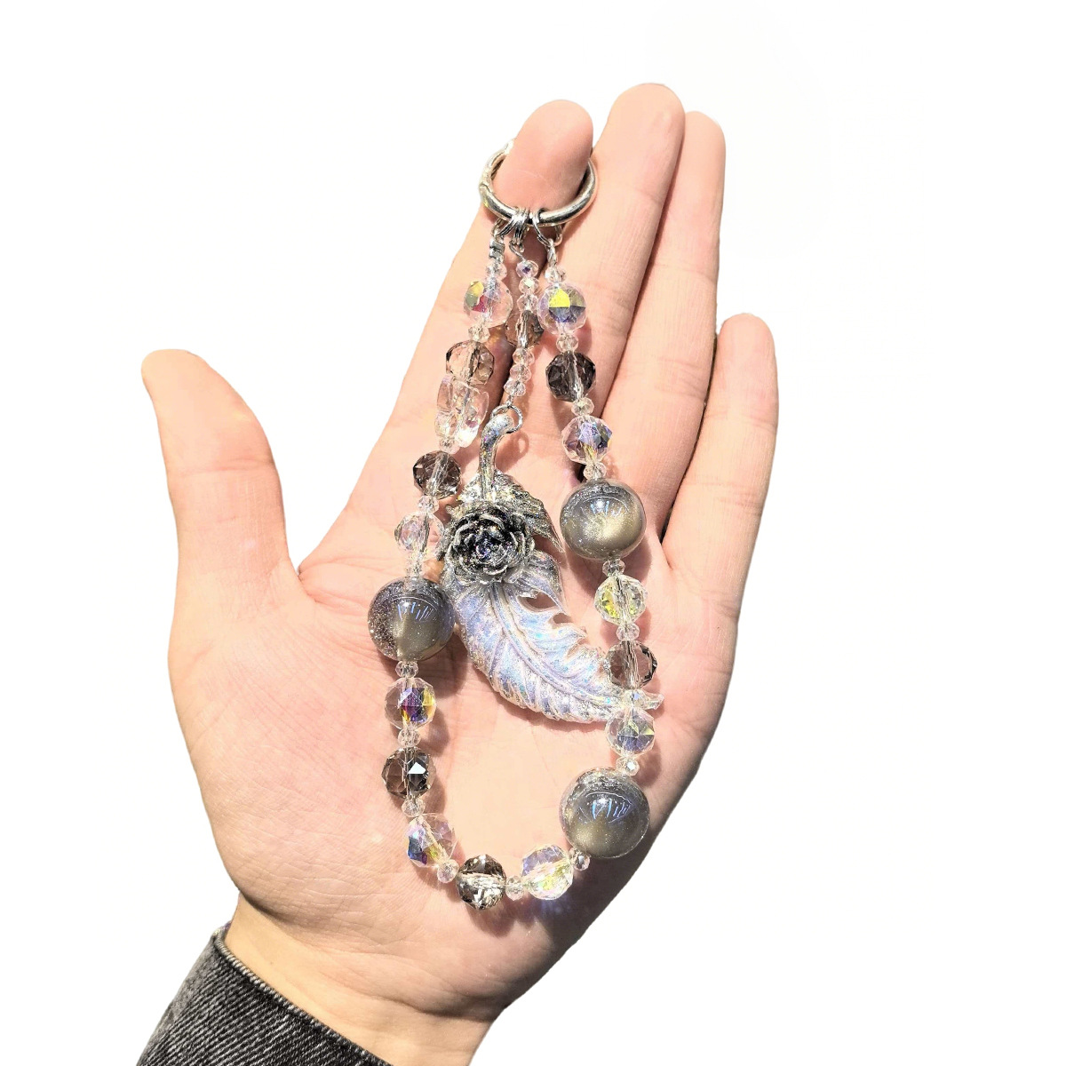 Rose luminous feather tassel keychain, gradient glitter acrylic crystal pendant, exquisite girl's heart bag pendant Specification image