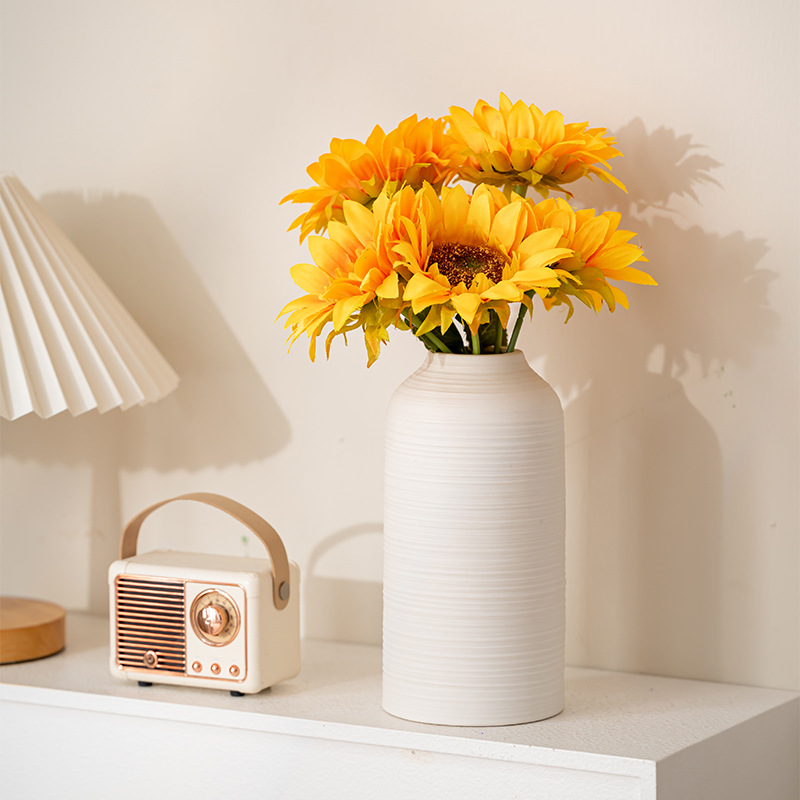 2025 style ceramic vertical pattern vase, Nordic minimalist matte vase, simple white porcelain living room TV cabinet flower arrangement Specification image