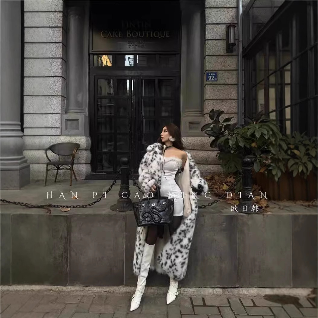 女装模特/包装袋盒/围巾架塑料/冲锋衣洗衣液/布料面料细节图