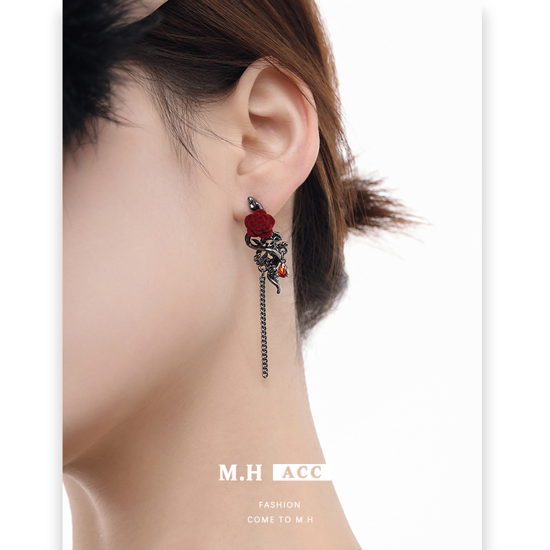 ins Sweet and Cool girl Design rose earrings, silver needle 925 earrings, high-end snake-wrapped flower earrings details Picture