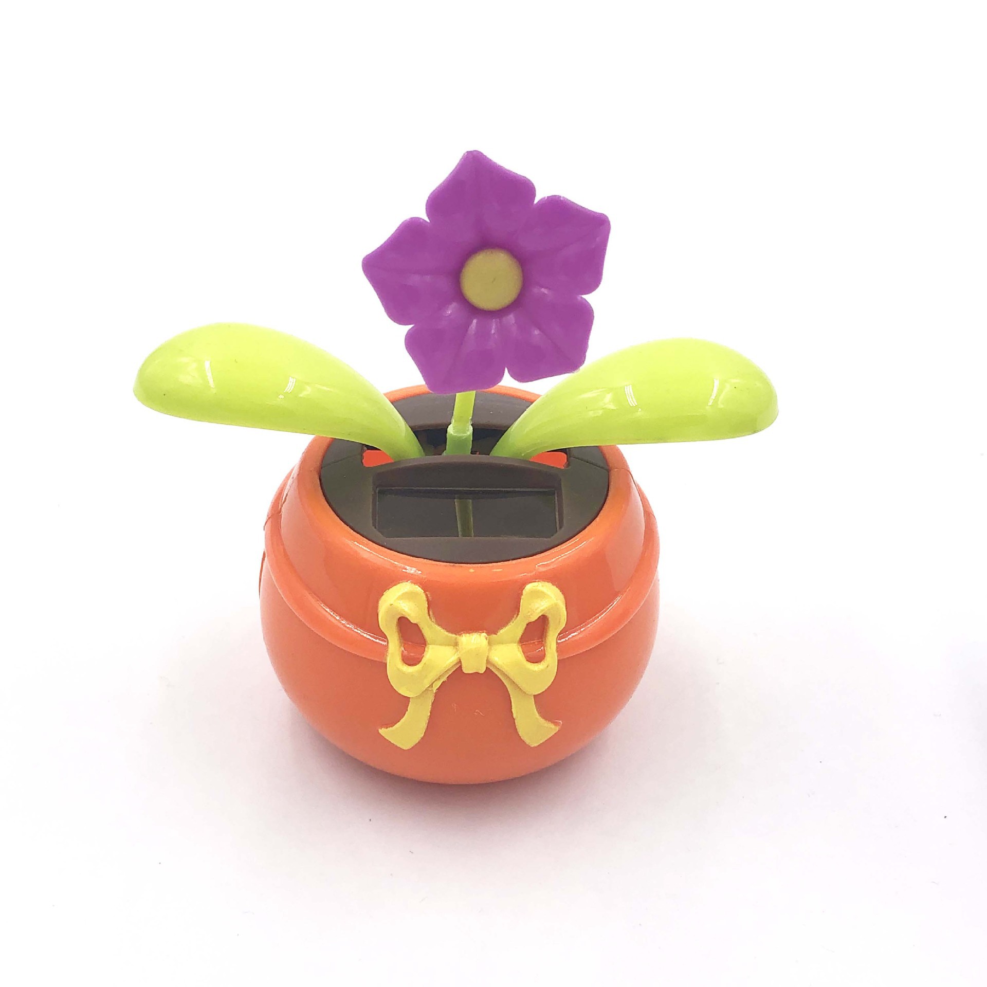 Solar-powered car ornaments, car sunflowers, automatic oscillating apple blossoms, creative car decorations Application Scenario