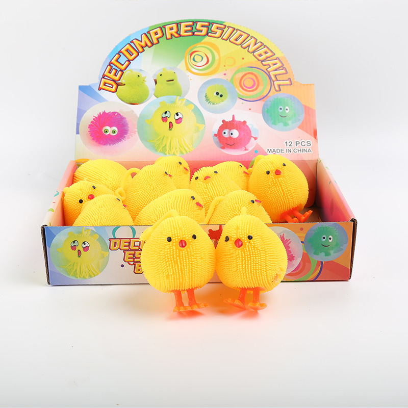 Wholesale of cute little chicken with feet (all yellow) carrying rope and shiny furry ball toys from the manufacturer Application Scenario