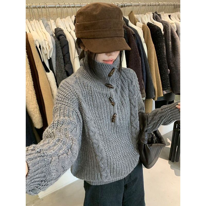 Winter new style horn buttoned lapel wool sweater, gentle and loose knitted sweater, sweater, sweater, sweater, sweater
