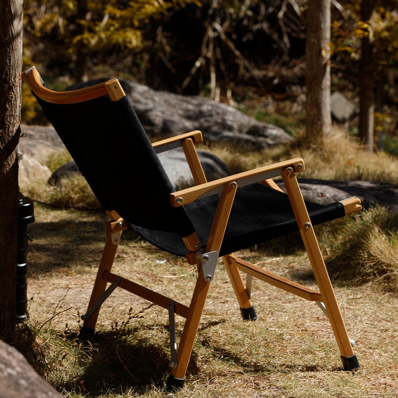 Outdoor folding chairs, portable beech wood Kemite chairs, fishing folding stools, outdoor portable solid wood stools wholesale Application Scenario
