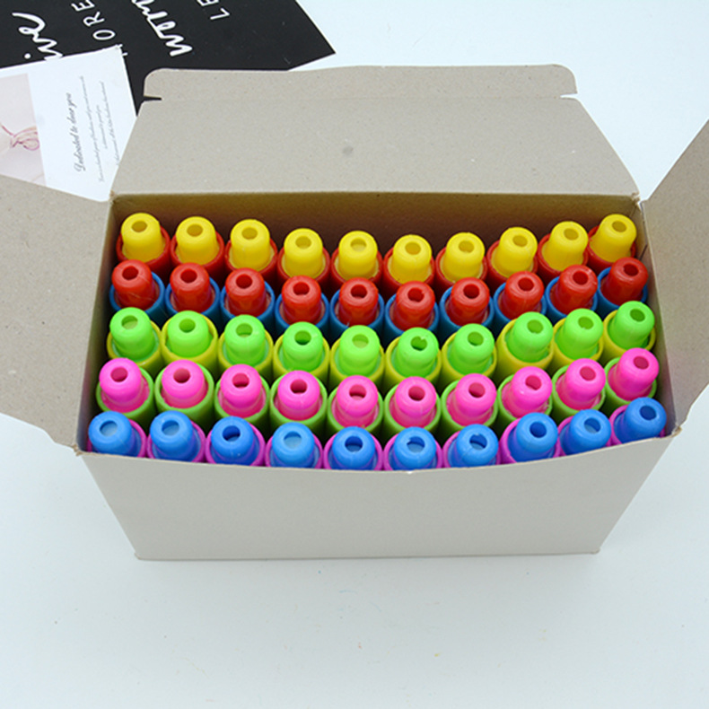 Children's teacher hand-protecting chalk case, non-dirty hands, non-magnetic chalk case for teaching and writing, box-packed plastic chalk holder, stationery