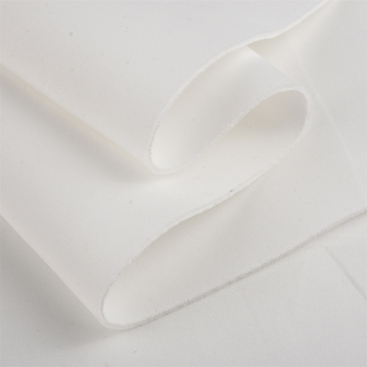 Wholesale of polyester space layer flat sandwich sportswear, casual shoes and breathable mesh fabric