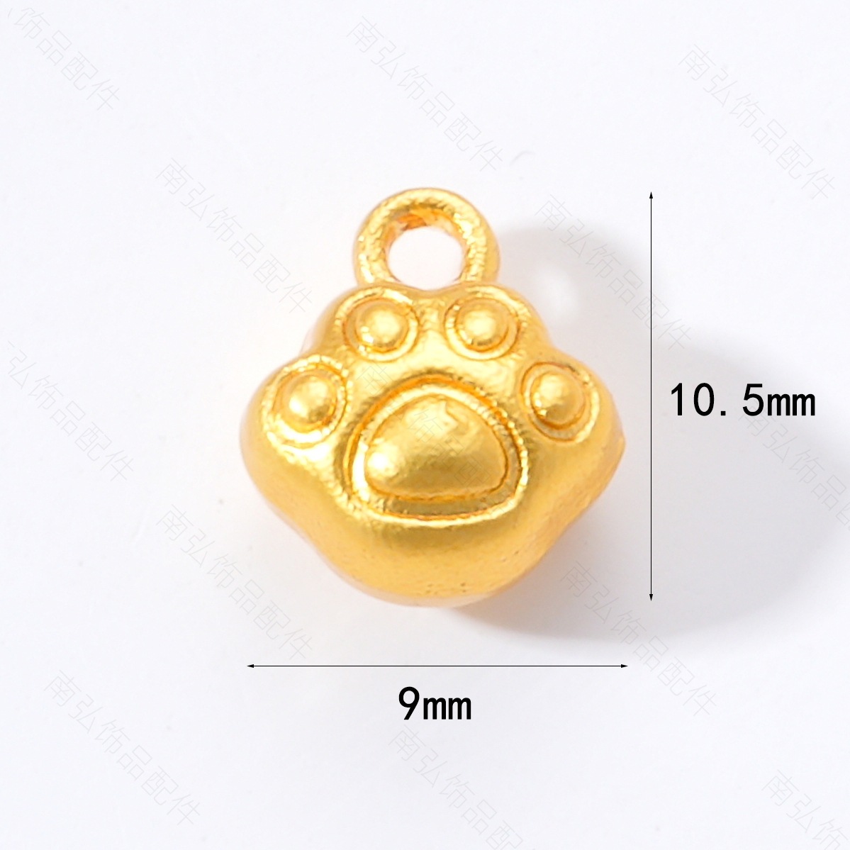 Gold high-color-retaining cat paw and bear paw pendant necklace buckle, cute bracelet, multi-loop pendant DIY accessory, handcrafted jewelry Application Scenario