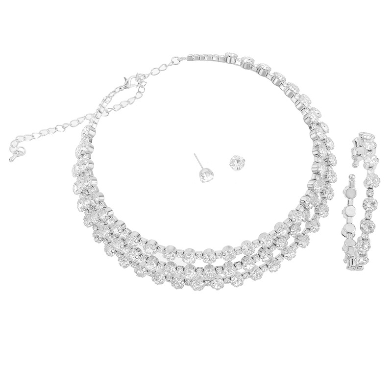Three-piece set of cross-border European and American bride accessories: water diamond stud bracelet, three-row collar, wedding full diamond jewelry set Application Scenario
