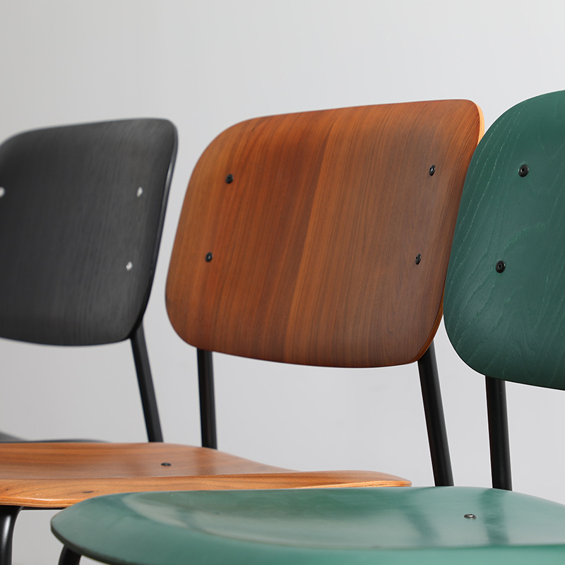 户外实木桌椅实物图