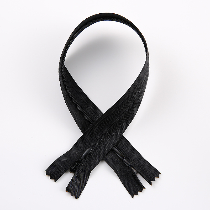 No. 3 fabric edge invisible zipper skirt cushion pocket clothing accessory general nylon self-locking zipper factory direct supply Application Scenario