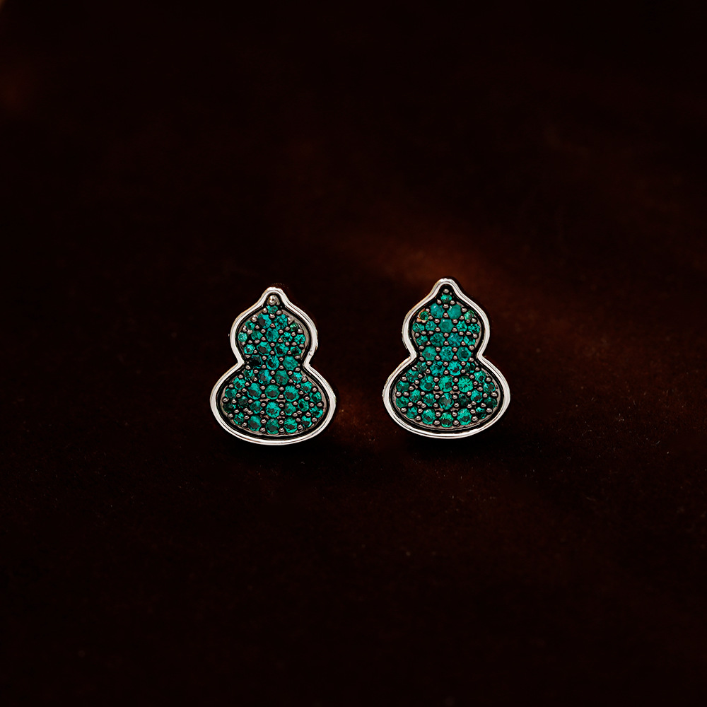 Hyacinth Zircon gourd Stud 2025 New bestseller, high-end, light luxury, elegant and grand, niche design, small and exquisite for women Application Scenario